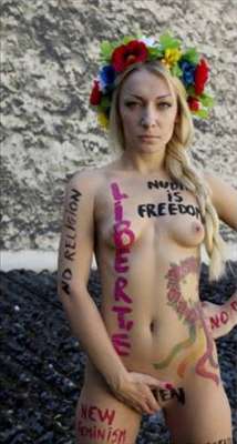 Пару недель назад Инна Шевченко, 24-летний лидер Femen во Франции и де-факт...